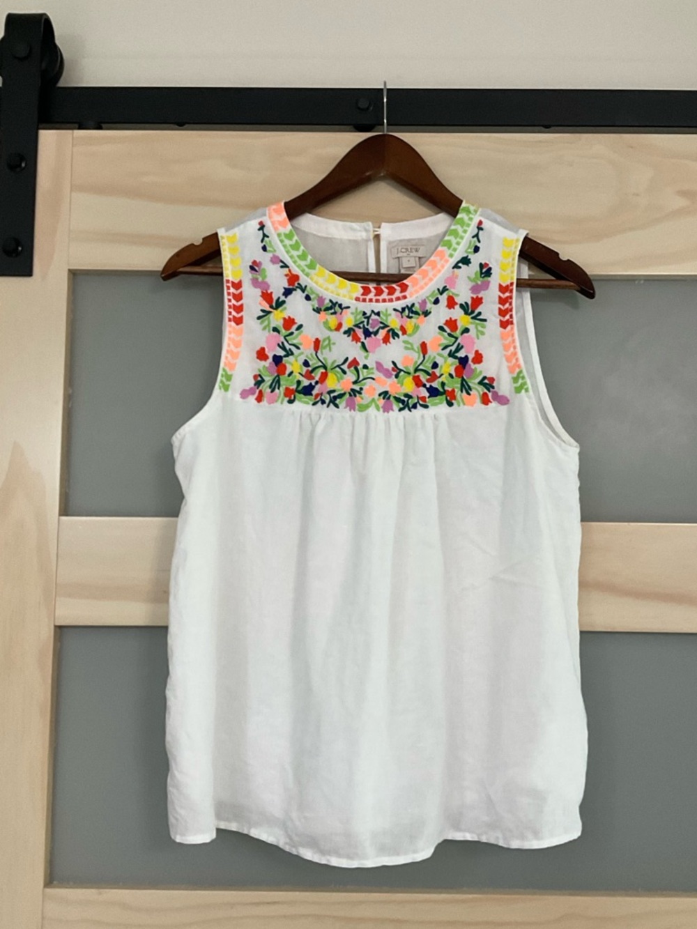 J.Crew Embroidered Linen Blend Tank Top Size 8 White Floral Sleeveless Blouse